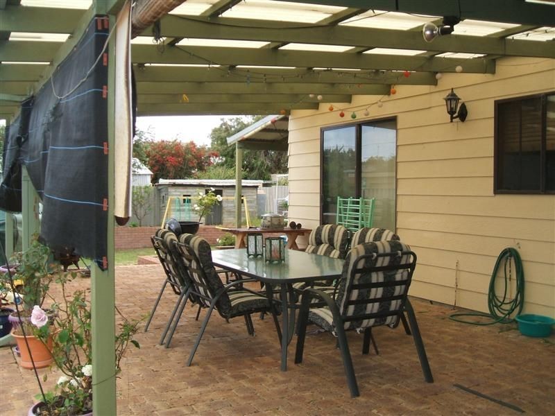 29 Crystaluna Drive, Golden Bay WA 6174