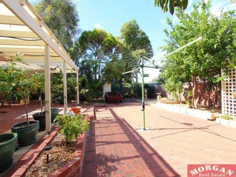 4 Magenta Place, Riverton WA 6148