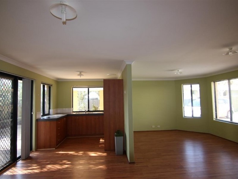 Unit 1/13 Markham Way, Balga WA 6061