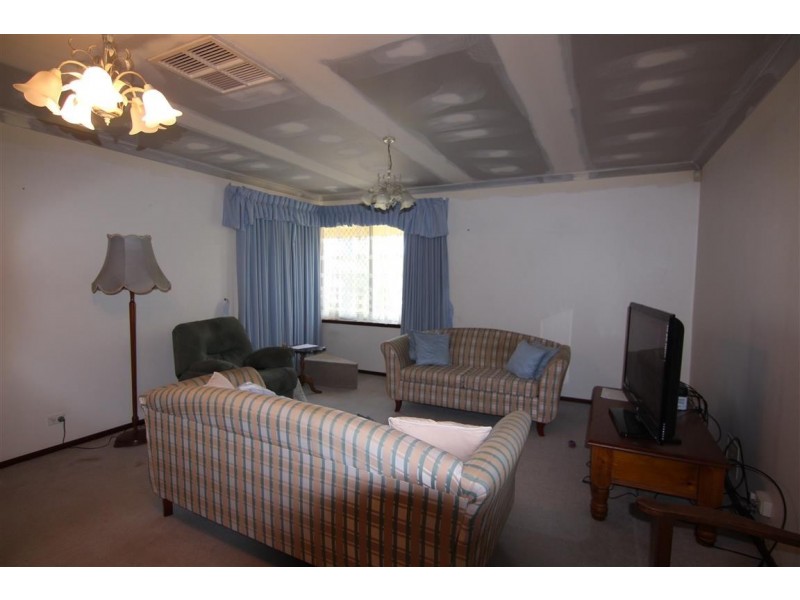 41 Narcissus Avenue, Parkwood WA 6147