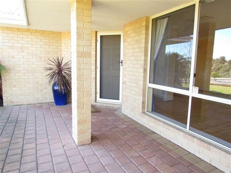2 Tippett Court, Willetton WA 6155