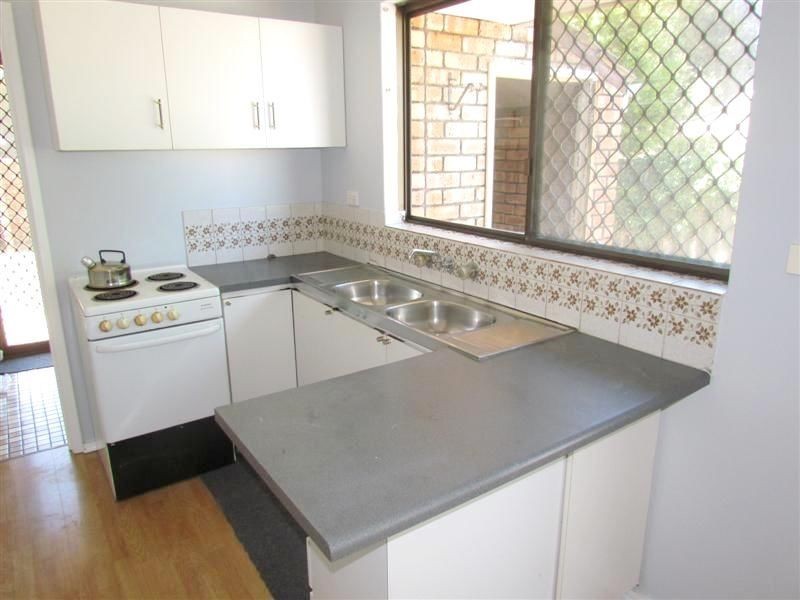 10/32 – 50 Dealy Close, Cannington WA 6107