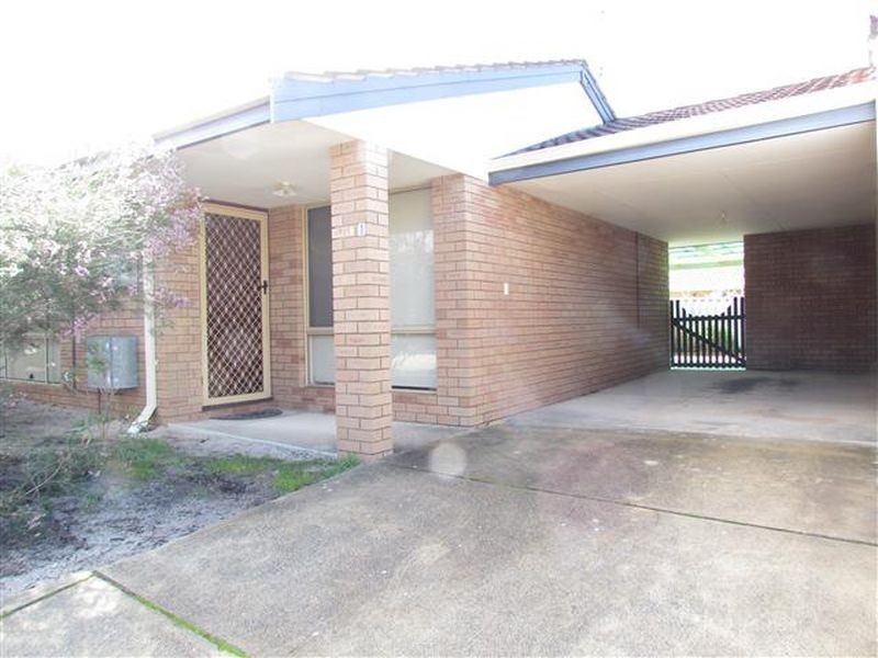 1/8 Neon Close, Parkwood WA 6147