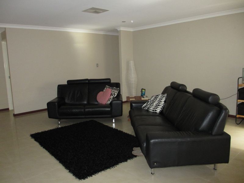 137 Shreeve Road, Canning Vale WA 6155