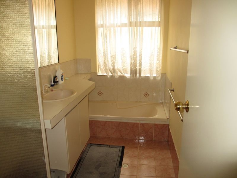 26a Tribute Street West, Shelley WA 6148