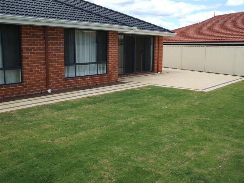 10 Calley Way, Canning Vale WA 6155