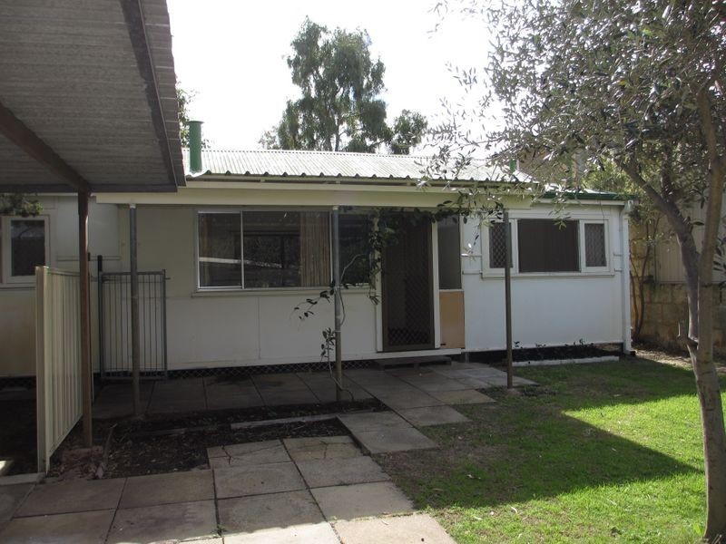 11 Corbel Street, Shelley WA 6148