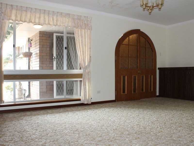 62 Ropele Drive, Parkwood WA 6147