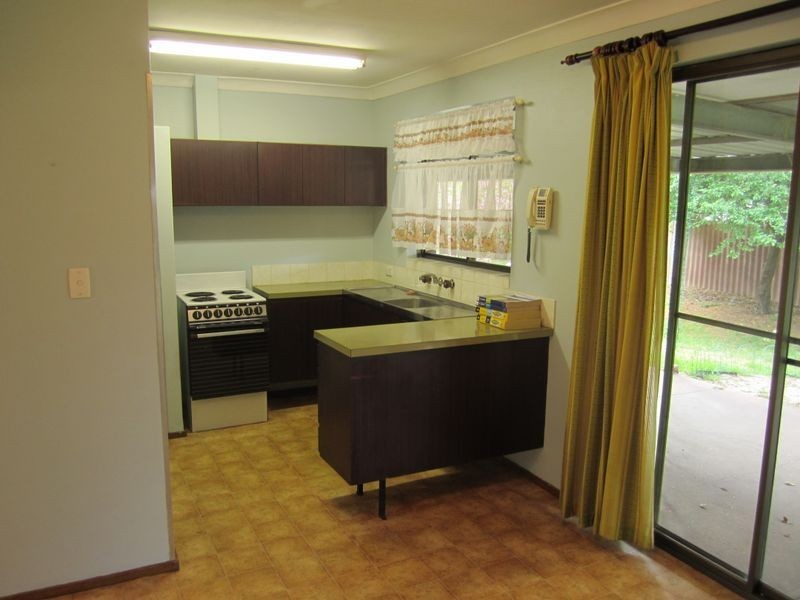 5 Forest Court, Armadale WA 6112