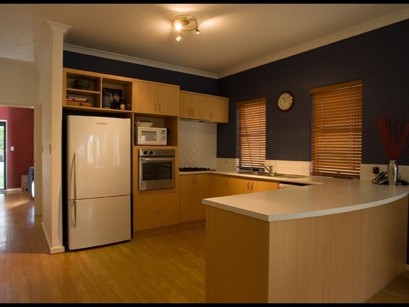 12a Peplar Avenue, Salter Point WA 6152