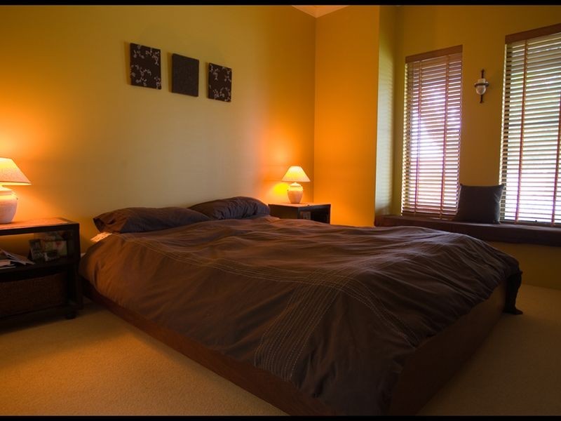 12a Peplar Avenue, Salter Point WA 6152