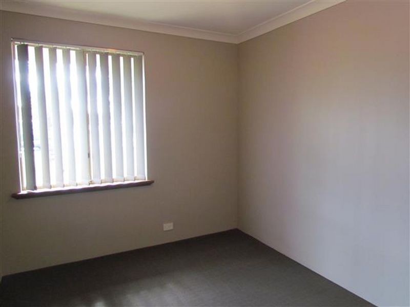 16a Camelot Court, Thornlie WA 6108
