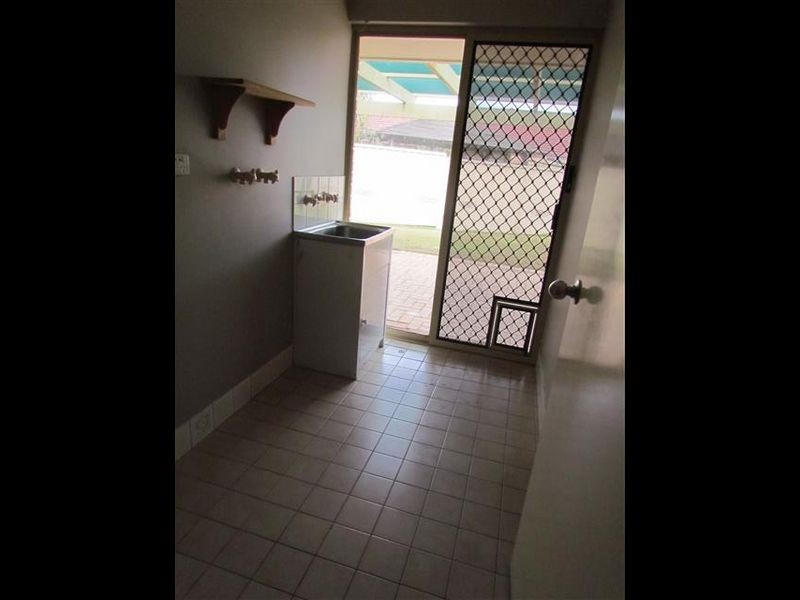 16a Camelot Court, Thornlie WA 6108