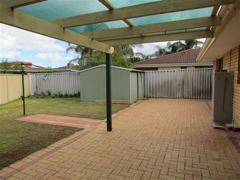 16a Camelot Court, Thornlie WA 6108