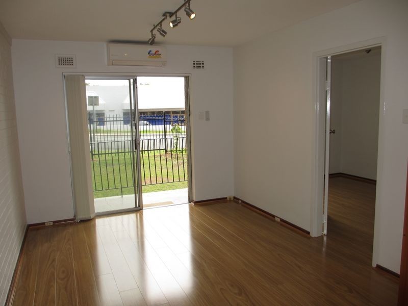 4/1045 Albany Highway, St James WA 6102