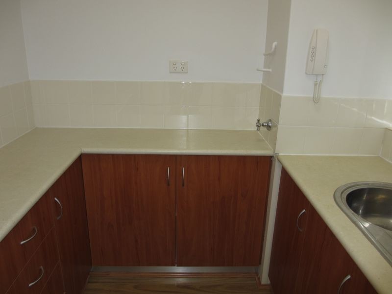 4/1045 Albany Highway, St James WA 6102