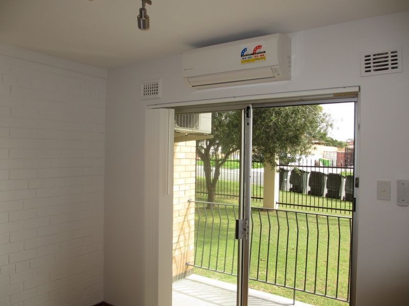 4/1045 Albany Highway, St James WA 6102