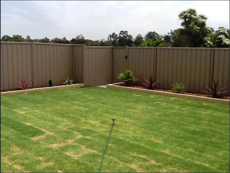 23 Southampton Drive, Piara Waters WA 6112