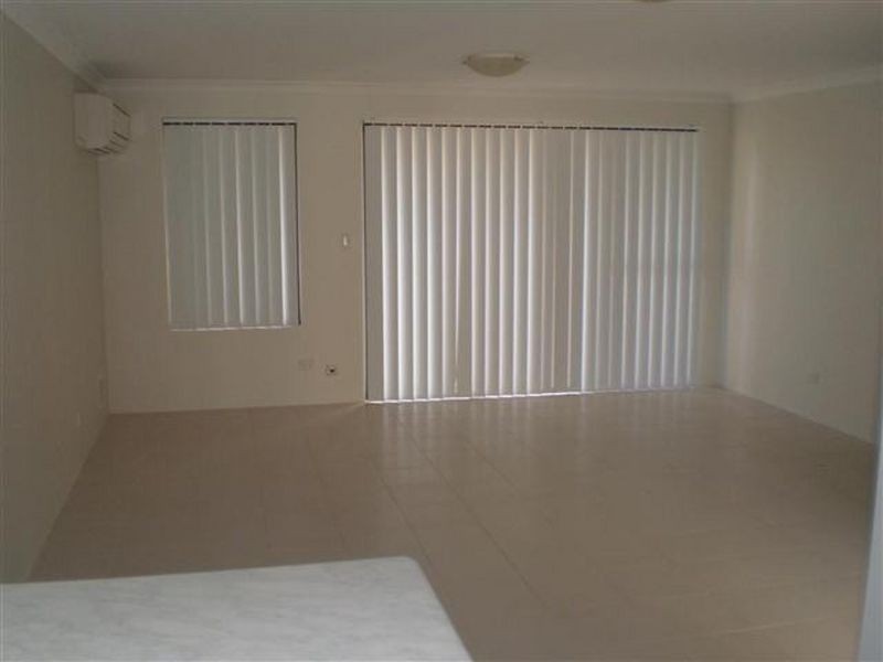 1/33 Banyard Avenue, Kelmscott WA 6111