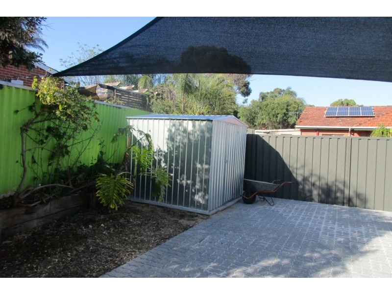 2 Halstead Street, Hamilton Hill WA 6163