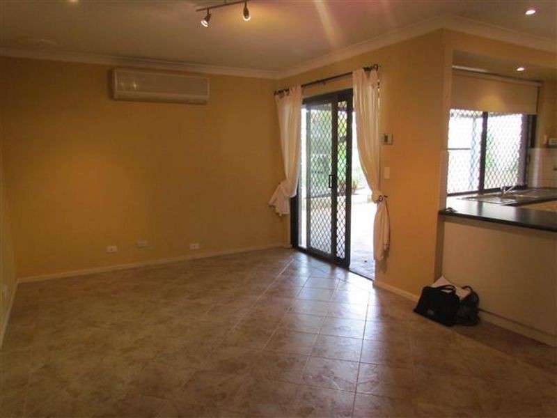 10 Regal Drive, Thornlie WA 6108