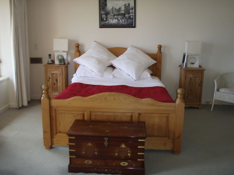 283 Riverton Drive, Shelley WA 6148