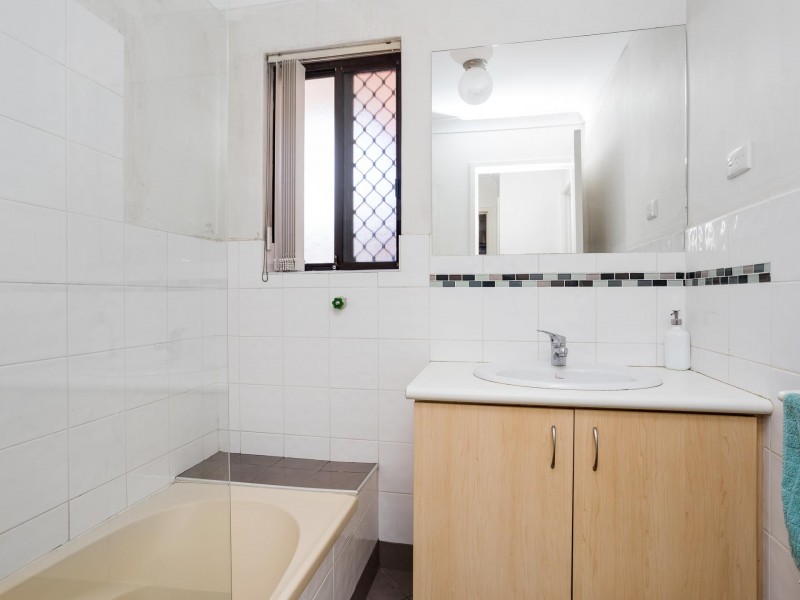 8A Moennich Court, Coolbellup WA 6163