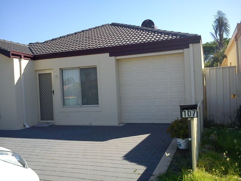 107 Centre Street, Queens Park WA 6107