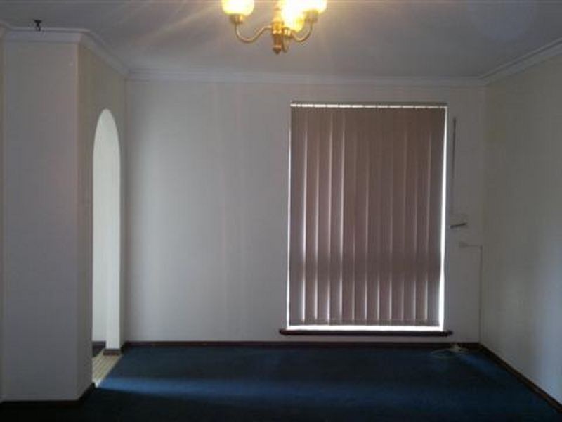 11 Matthew Way, Thornlie WA 6108