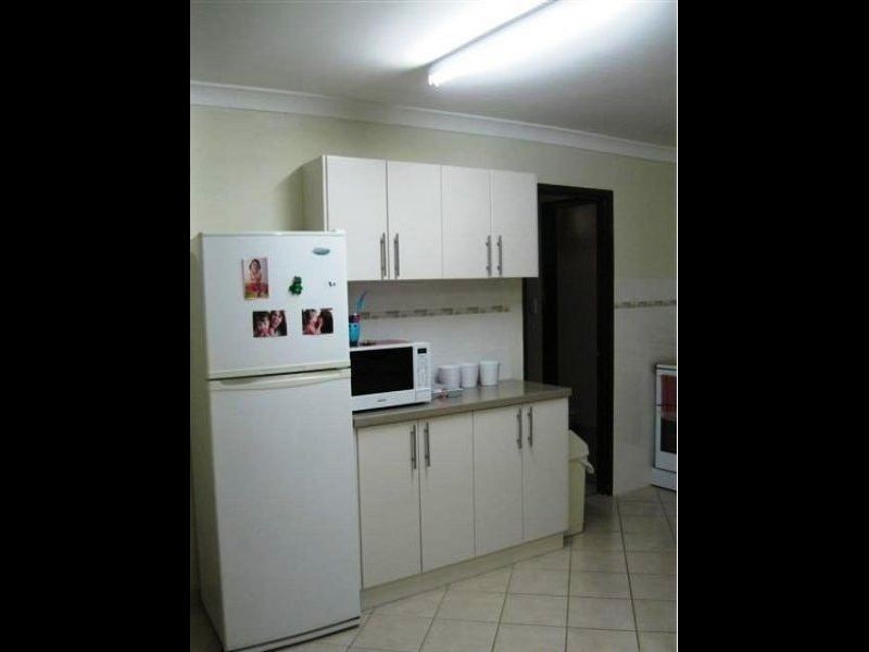 11 Matthew Way, Thornlie WA 6108