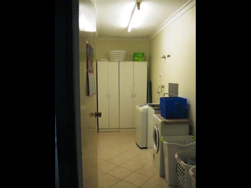 11 Matthew Way, Thornlie WA 6108