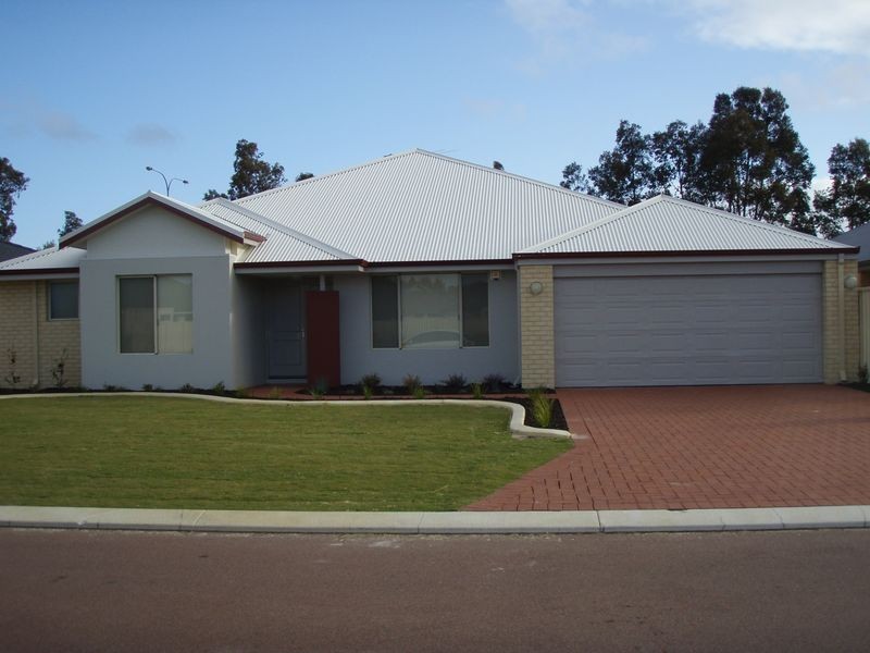 16 Quenda Drive, Canning Vale WA 6155