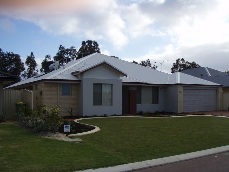 16 Quenda Drive, Canning Vale WA 6155