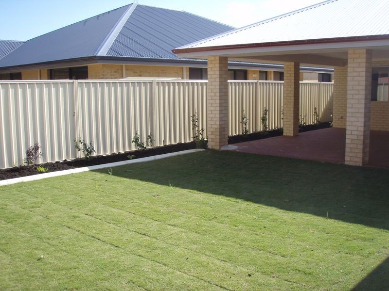 16 Quenda Drive, Canning Vale WA 6155