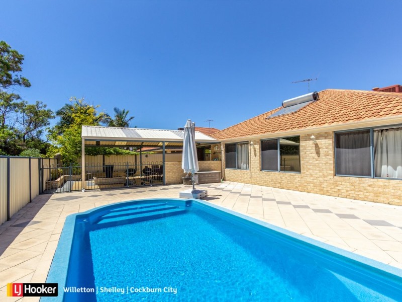 5 Monroe Turn, Success WA 6164