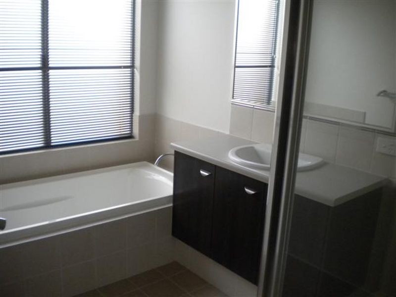 13 Bee Eater Link, Beeliar WA 6164