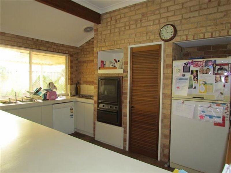 11 Stuart Court, Bateman WA 6150