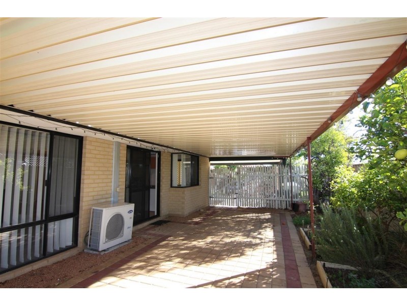 9 Grangemouth Turn, Kinross WA 6028