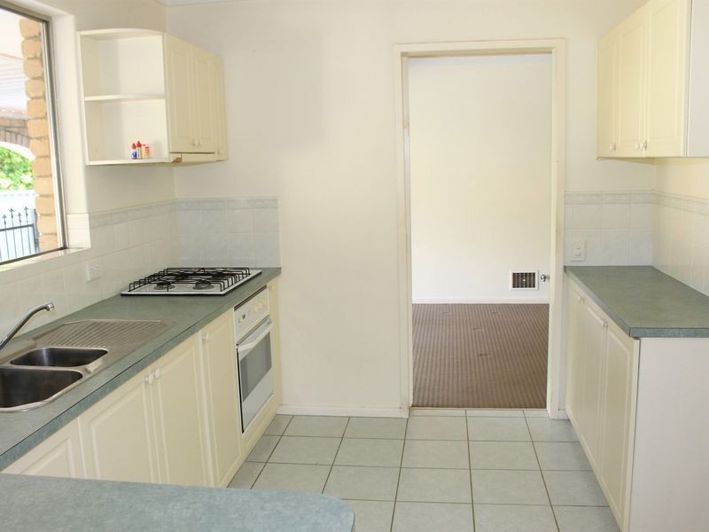 61 Tuscan Street, Rossmoyne WA 6148