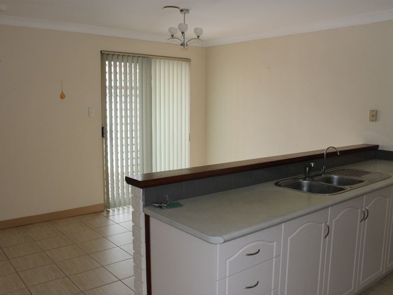 3/5 Dewey Street, Shelley WA 6148