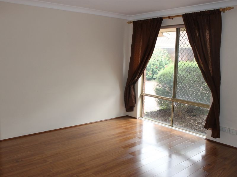 3/5 Dewey Street, Shelley WA 6148