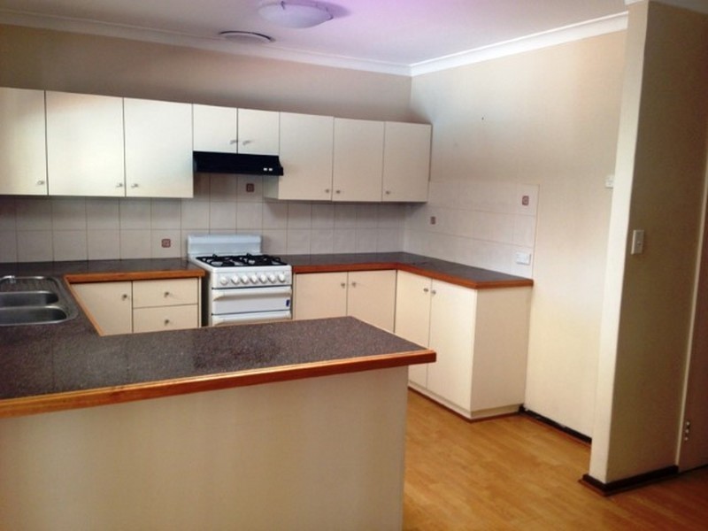 8 Tremandra Way, Parkwood WA 6147