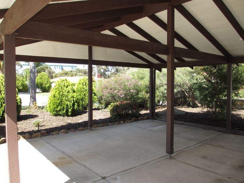 11 Fabian Close, Willetton WA 6155