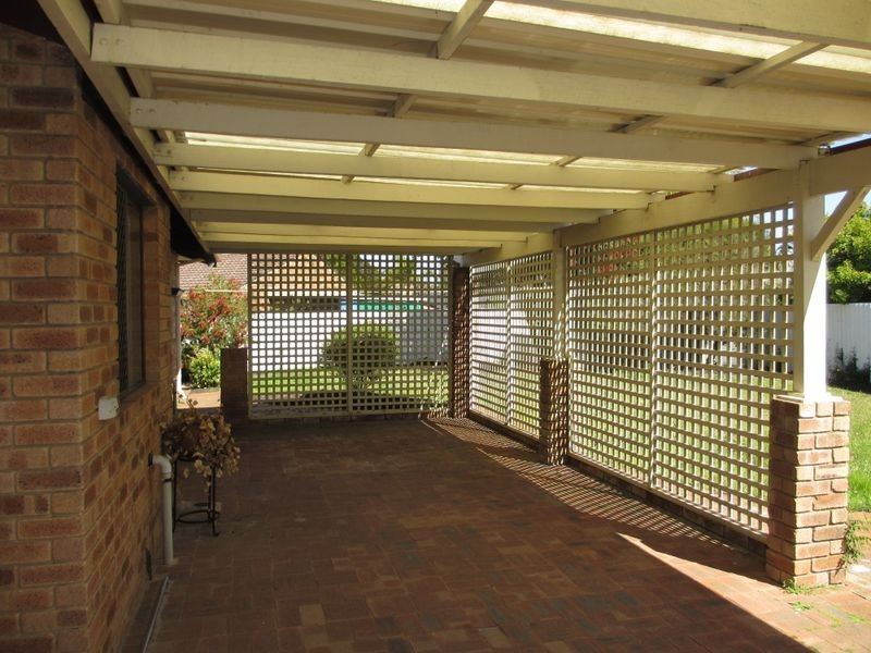 11 Fabian Close, Willetton WA 6155