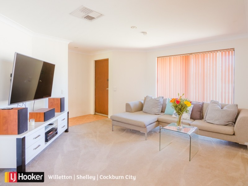 6 Tarndale Way, South Lake WA 6164