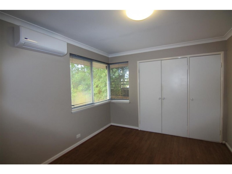 Unit b/1 Dalston Crescent, Kardinya WA 6163