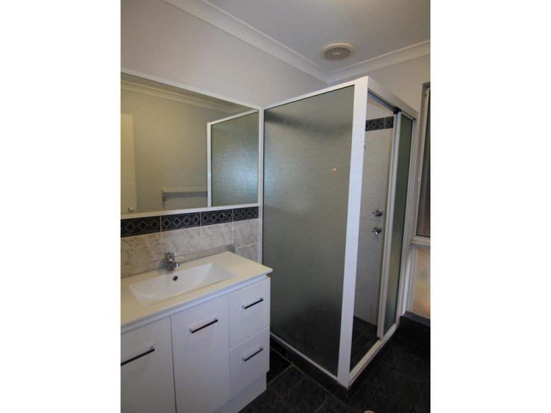 Unit b/1 Dalston Crescent, Kardinya WA 6163