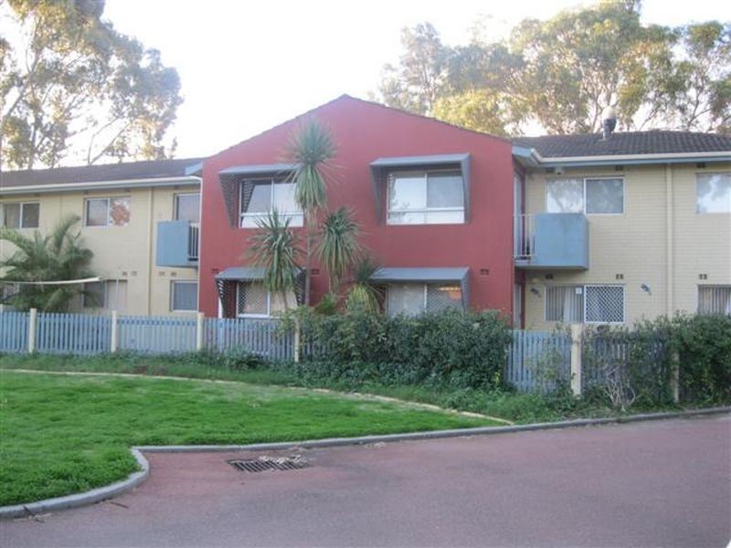 2/53 Meyrick Way, Langford WA 6147