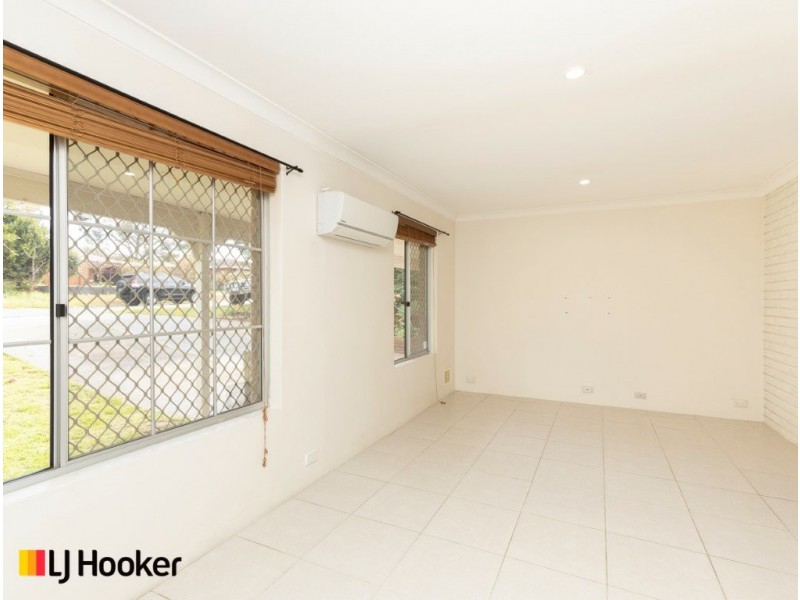 4 Grassbird Loop, Yangebup WA 6164