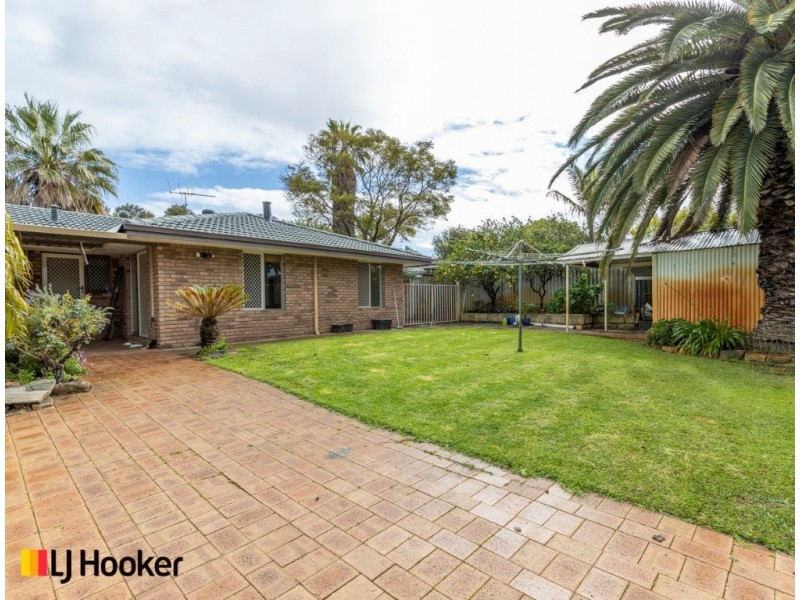 4 Grassbird Loop, Yangebup WA 6164